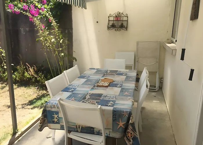 度假居 Maison De Village Île dʼAix